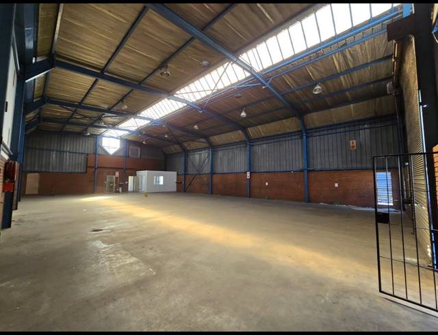458M² WAREHOUSE TO LET IN BENROSE